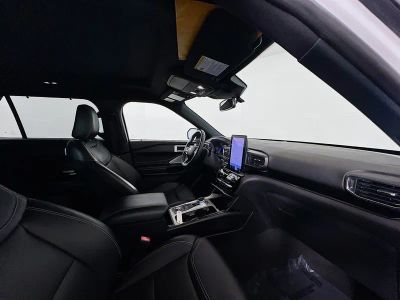 2022 Ford Explorer — photo 25 view