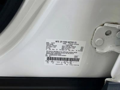 2022 Ford Explorer — photo 18 view