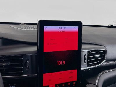 2022 Ford Explorer — photo 13 view