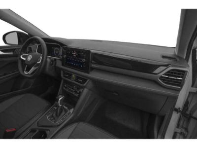 2026 Volkswagen Taos — photo 14 view