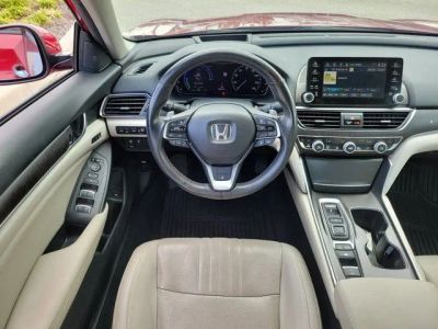 2019 Honda Accord Hybrid — photo 17 view