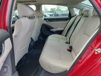 2019 Honda Accord Hybrid — photo 13 view