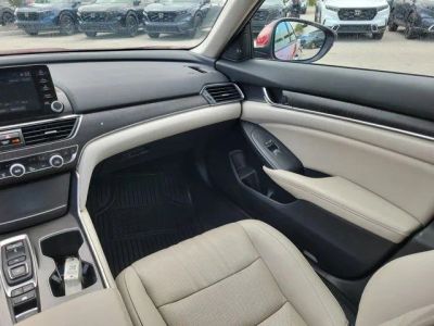 2019 Honda Accord Hybrid — photo 18 view