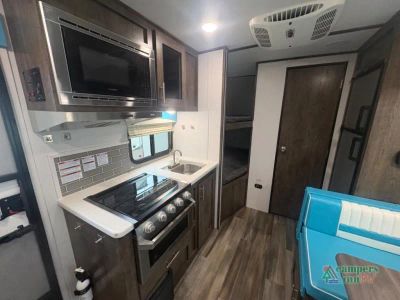2021 Riverside RV Retro — photo 9 view