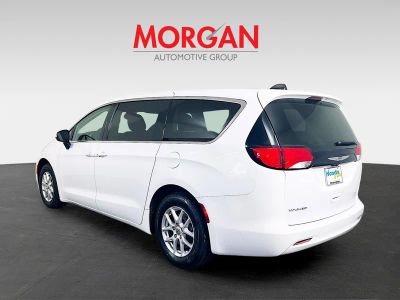 2023 Chrysler Voyager — detail view