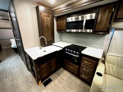 2022 Coachmen Mirada - Photo 12