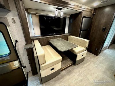 2022 Coachmen Mirada - Photo 10