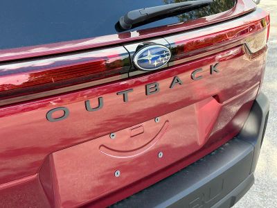 2026 Subaru Outback — photo 11 view
