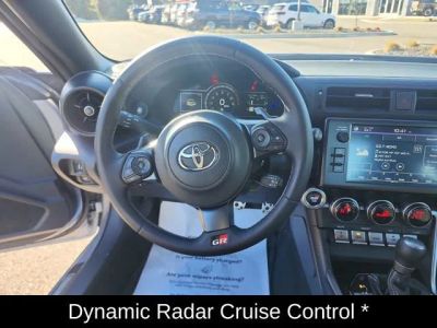 2024 Toyota GR86 Premium — photo 15 view