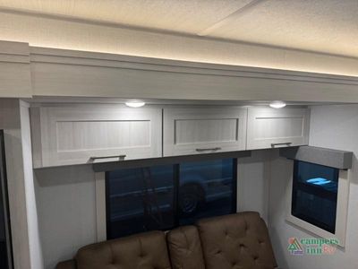 2026 Forest River RV Surveyor Legend — photo 25 view
