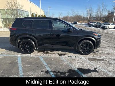 2023 Nissan Rogue SV - Photo 4