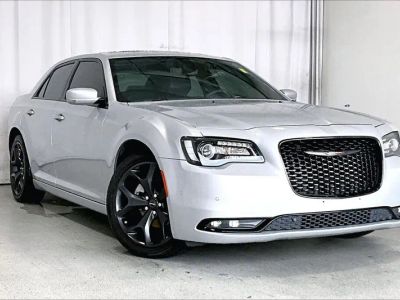 2023 Chrysler 300 - Photo 1