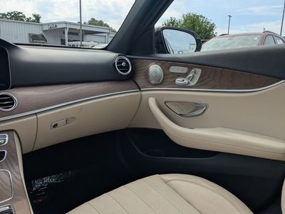 2022 Mercedes-Benz E-Class - Photo 15