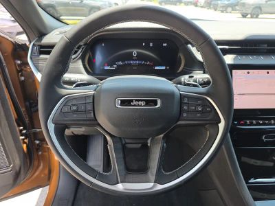 2026 Jeep Grand Cherokee — photo 16 view