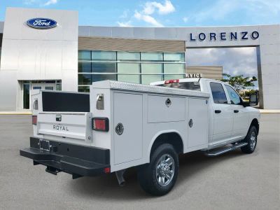 2024 RAM 3500 — detail view