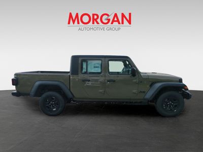 2026 Jeep Gladiator — photo 8 view