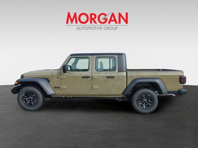 2026 Jeep Gladiator — photo 9 view