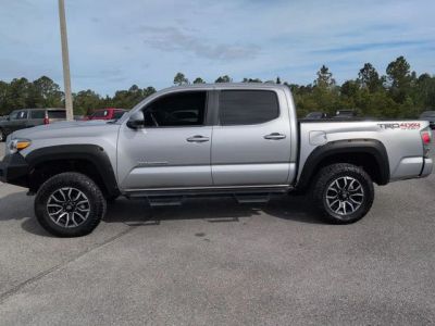 2021 Toyota Tacoma - Photo 2