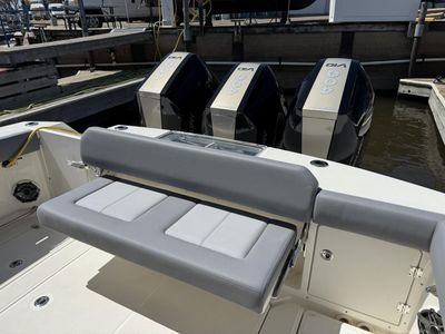 2025 Boston Whaler 360 Outrage - Photo 9