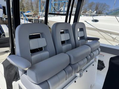 2025 Boston Whaler 360 Outrage - Photo 14