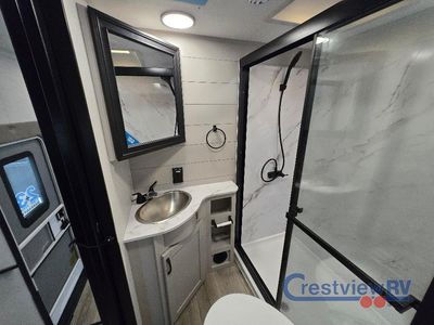 2026 Jayco Seismic - Photo 35