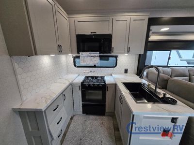 2026 Jayco Seismic - Photo 24