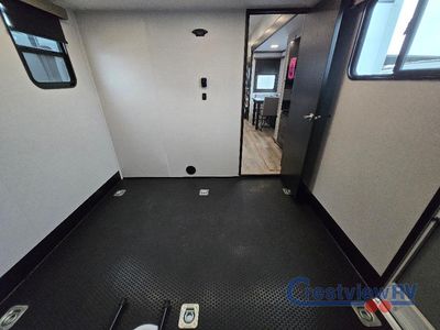 2026 Jayco Seismic - Photo 34