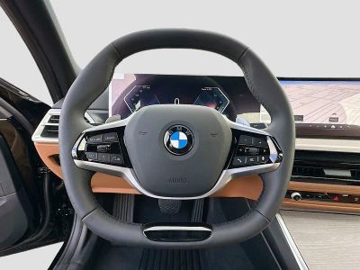2026 BMW 3 Series — photo 8 view