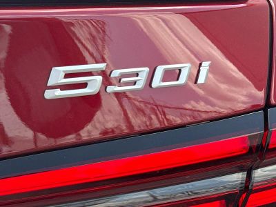 2027 BMW 5 Series — photo 12 view
