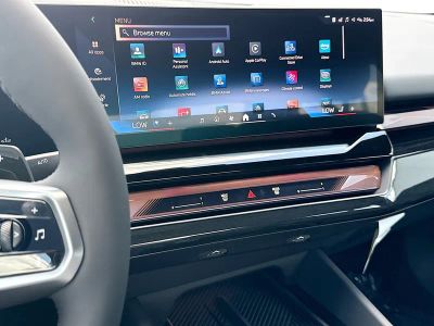 2027 BMW 5 Series — photo 28 view