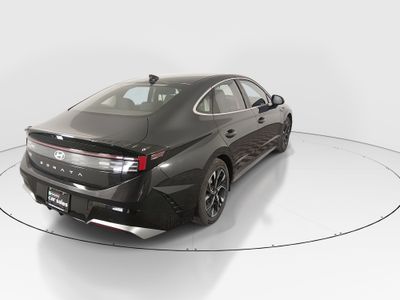2024 Hyundai Sonata — photo 7 view