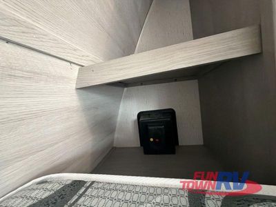 2023 Dutchmen RV Kodiak - Photo 19
