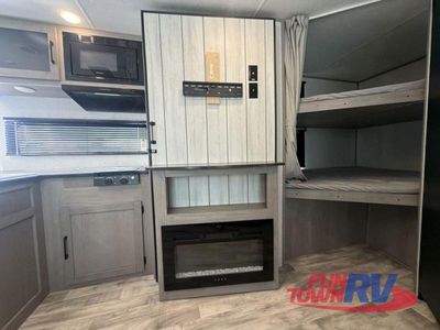 2023 Dutchmen RV Kodiak - Photo 16