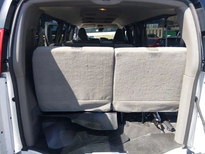 2024 Chevrolet Express Passenger - Photo 11