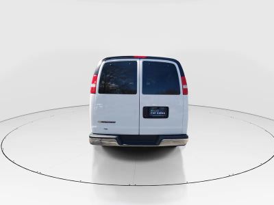 2024 Chevrolet Express Passenger - Photo 6