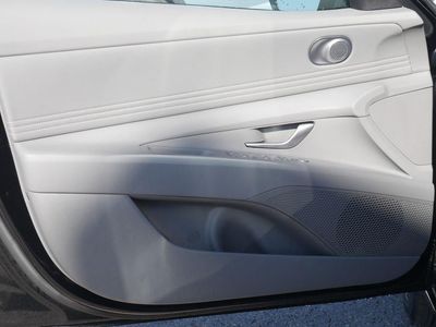 2026 Hyundai Elantra — photo 27 view