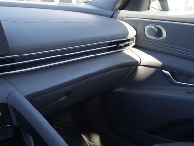2026 Hyundai Elantra — photo 42 view