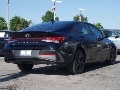 2026 Hyundai Elantra — photo 17 view