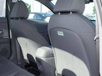 2026 Hyundai Elantra — photo 23 view