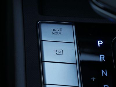 2026 Hyundai Elantra — photo 10 view