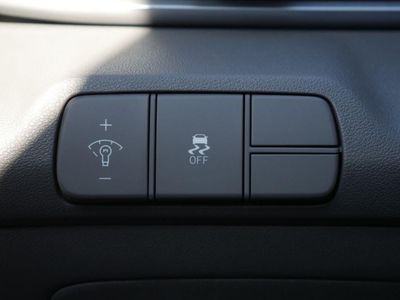 2026 Hyundai Elantra — photo 33 view
