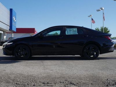 2026 Hyundai Elantra — photo 11 view