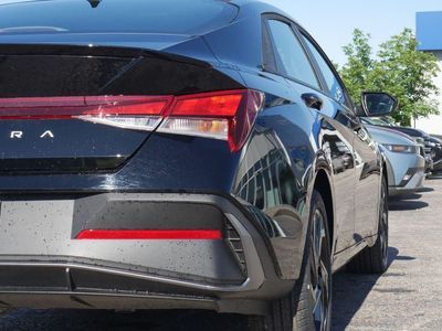 2026 Hyundai Elantra — photo 18 view