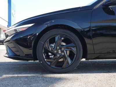 2026 Hyundai Elantra — photo 12 view