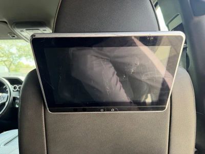 2021 Chevrolet Suburban — photo 33 view