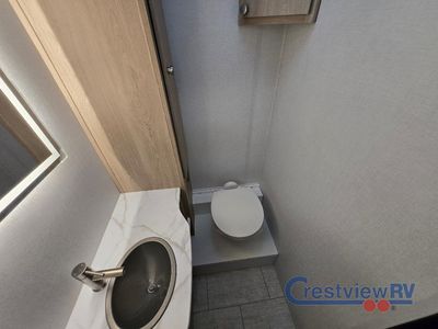2026 Coachmen RV Leprechaun - Photo 29