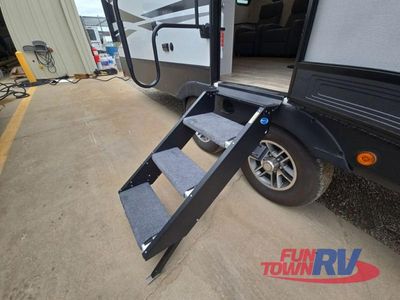 2024 Dutchmen RV Astoria - Photo 8