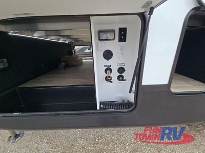 2024 Dutchmen RV Astoria - Photo 4