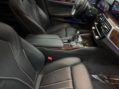 2020 BMW 5 Series - Photo 31