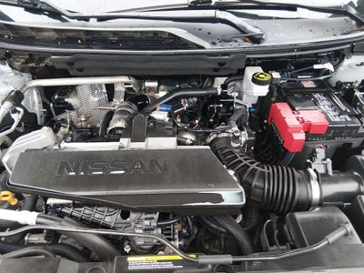 2024 Nissan Rogue — photo 9 view
